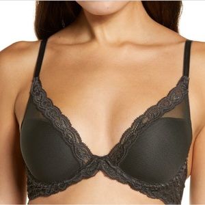 Natori Black Lace Trim Plunge Bra